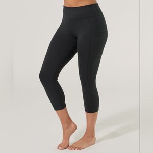 NWT Pact Pureactive Cropped Pocket Leggings Black Size Small